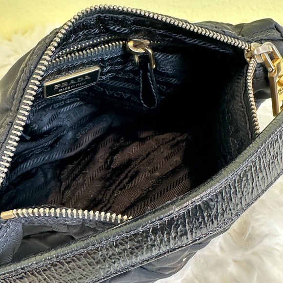 💯 Authentic Prada Tessuto Nylon Chevron Quilted Shoulder Bag Black🍀 - Picture 8 of 15